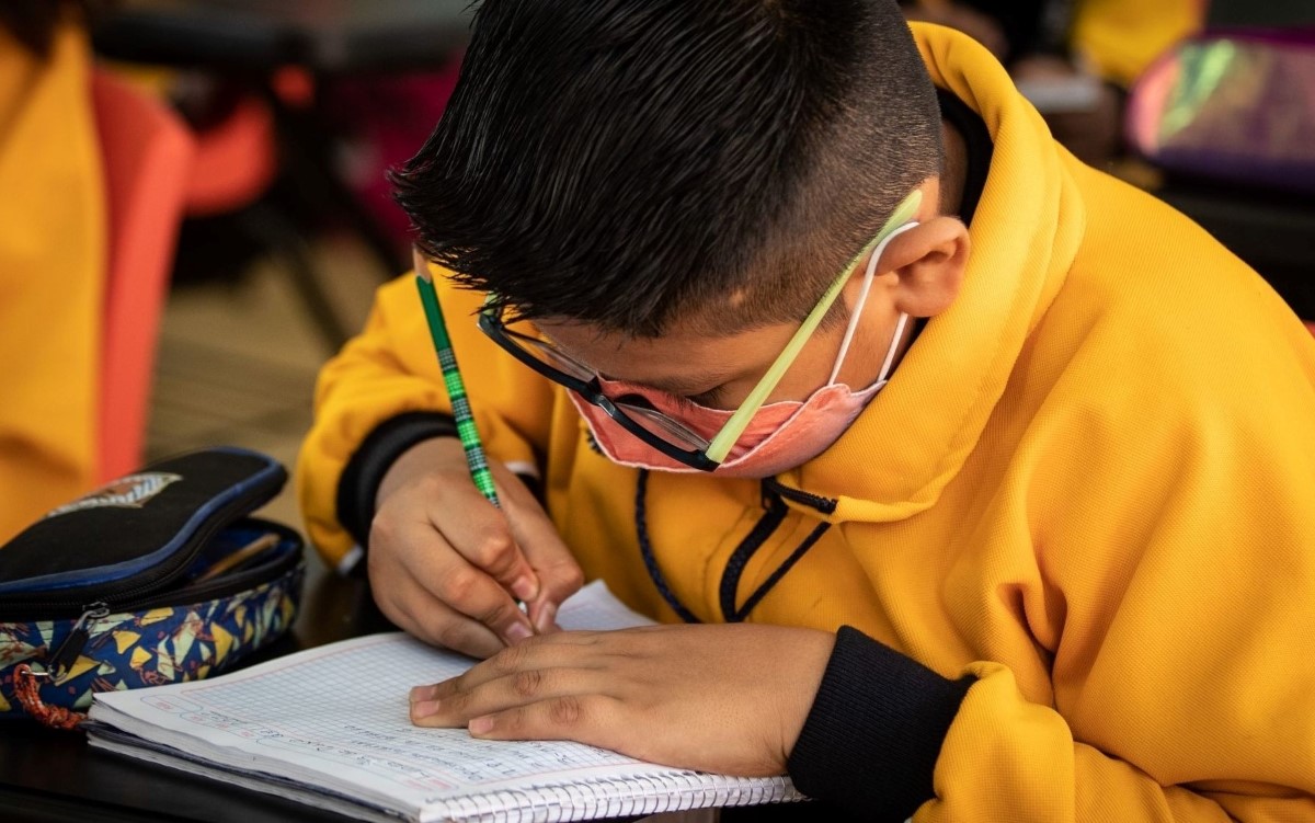 La beca consiste en un pago único para estudiantes de nivel básico. | Cuartoscuro
