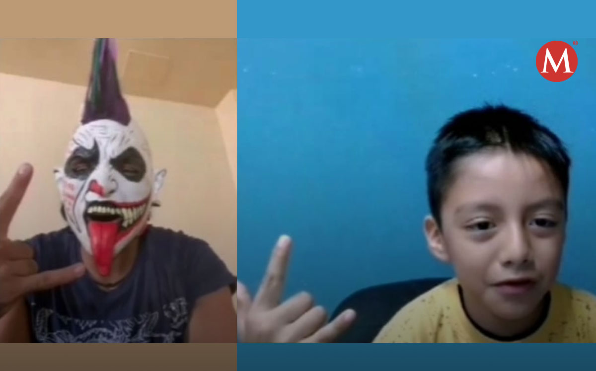 Miguel Ángel Carrasco Echeverría acudió a la vacunación contra covid con el traje y máscara de Psycho Clown.