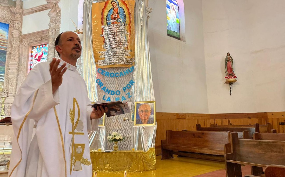 Cerocahui, sacerdotes jesuitas, Javier Campos Morales, Joaquín Mora Salazar, Enrique Mireles