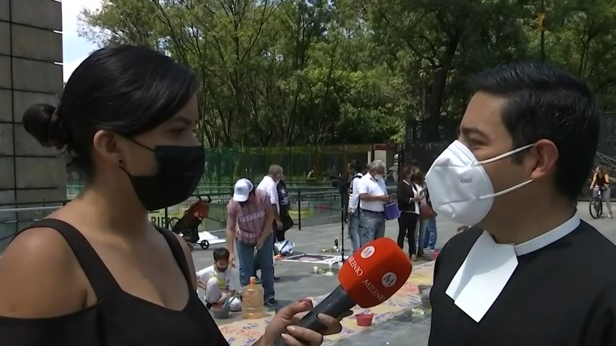 Exigen justicia en CdMx por sacerdotes jesuitas asesinados