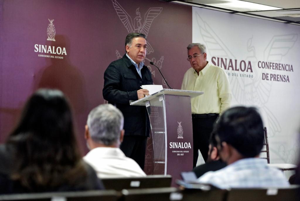 Los funcionarios Enrique Inzunza y Ruben Rocha anunciaron construcción del 'panteón forense'