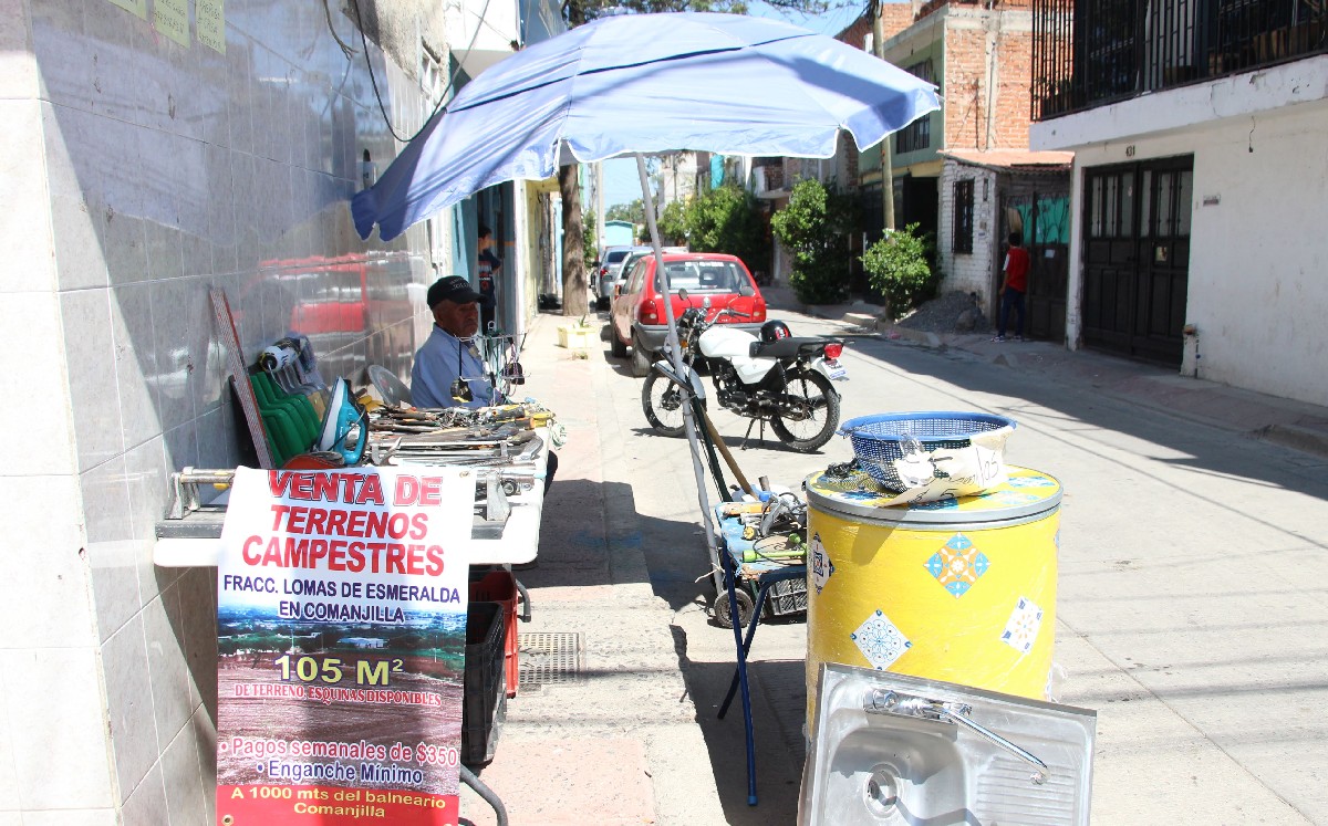 Sanciones por obstrucción de banquetas en León van 110 registradas durante 2022 / Dany Béjar