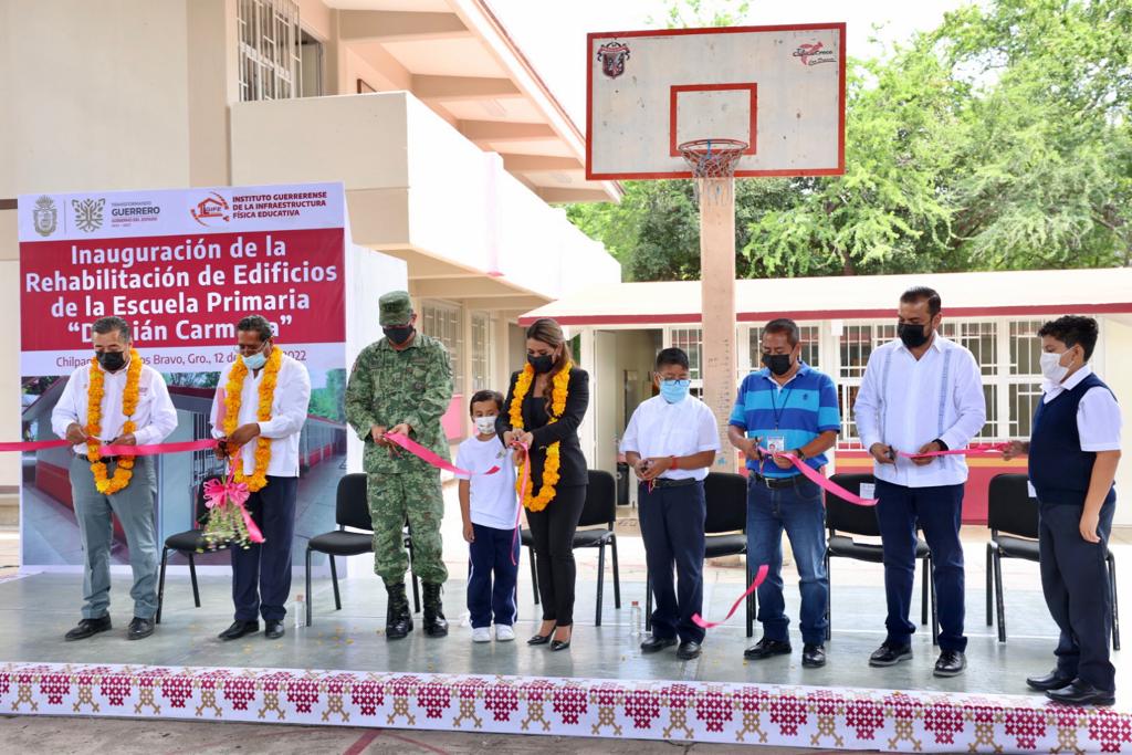 Inauguran aulas en primaria de Guerrero. (Especial)