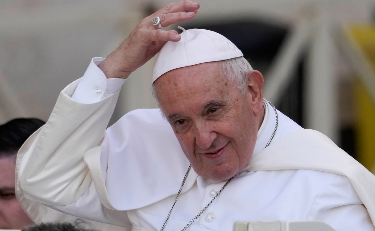 El Papa también hizo un llamado a consumir menos combustibles fósiles. | AP
