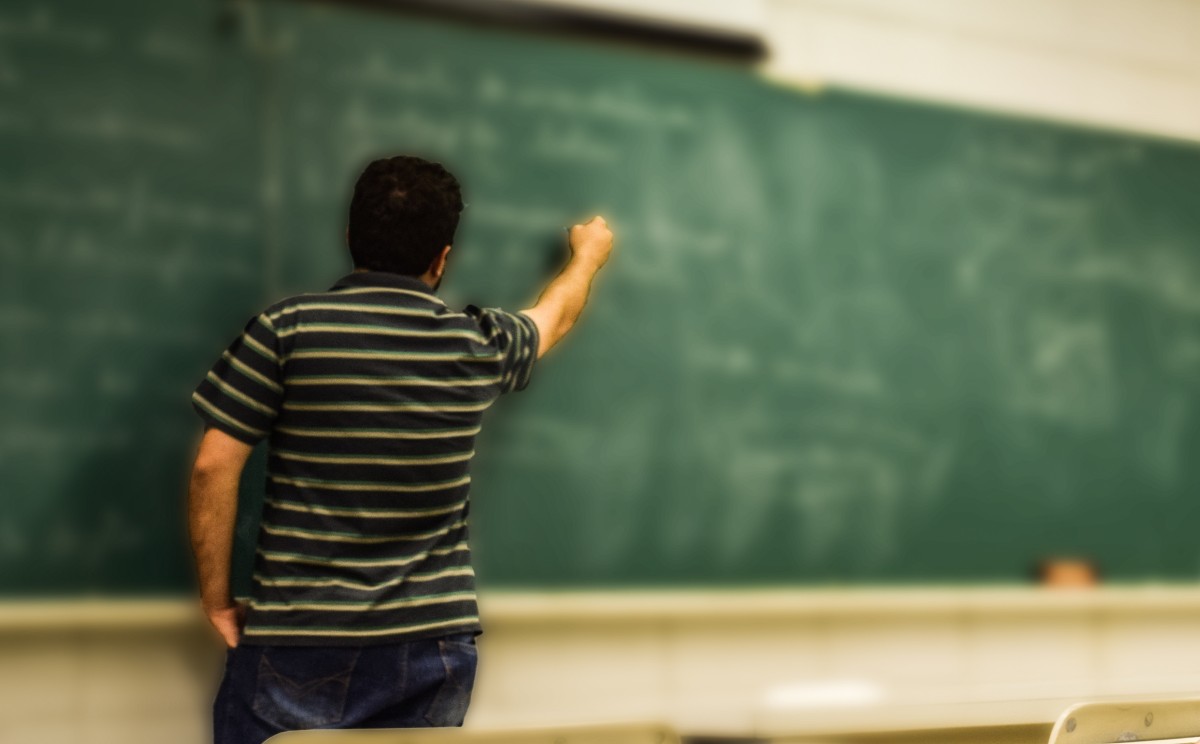 Clases, salón, maestros | Indicaron que esta medida es el reflejo de negociaciones exitosas y responsables.