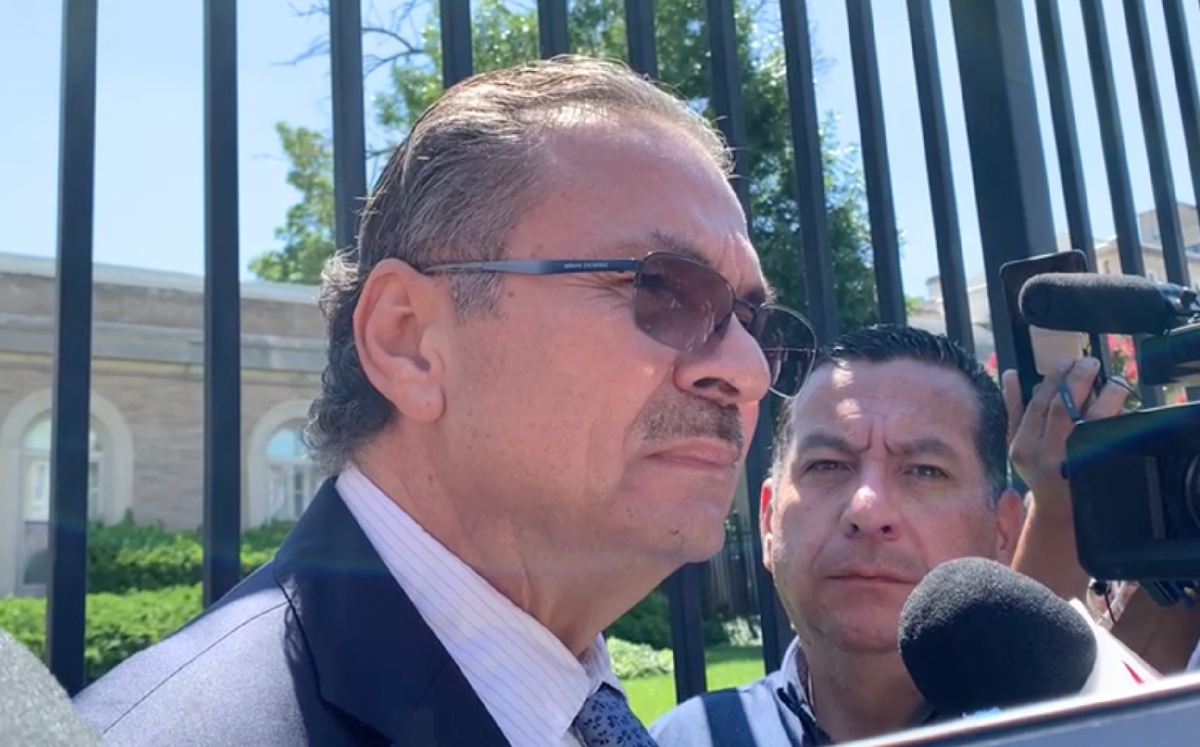El diector de Pemex a su salida de la reunión con empresarios estadunidenses. | Pedro Domínguez