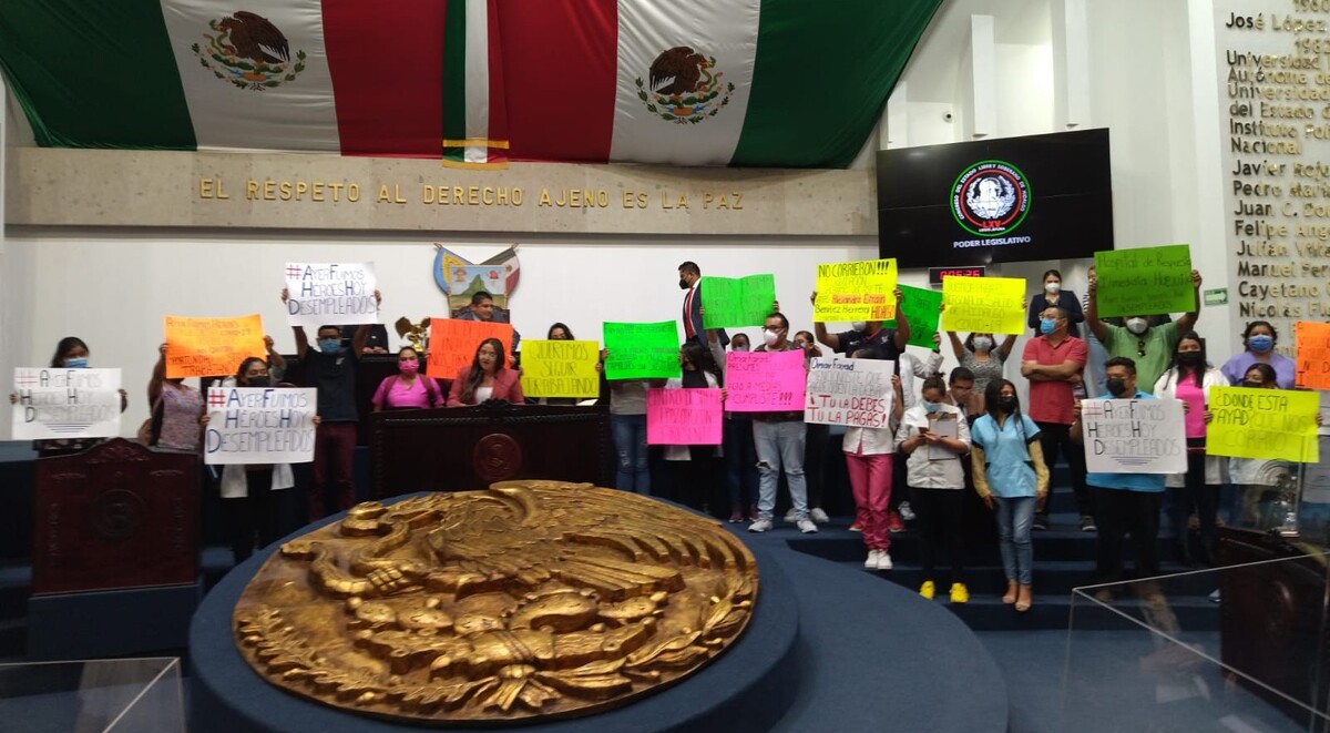 Trabajadores de la Salud protestaron en el Congreso. (Jorge Sánchez)