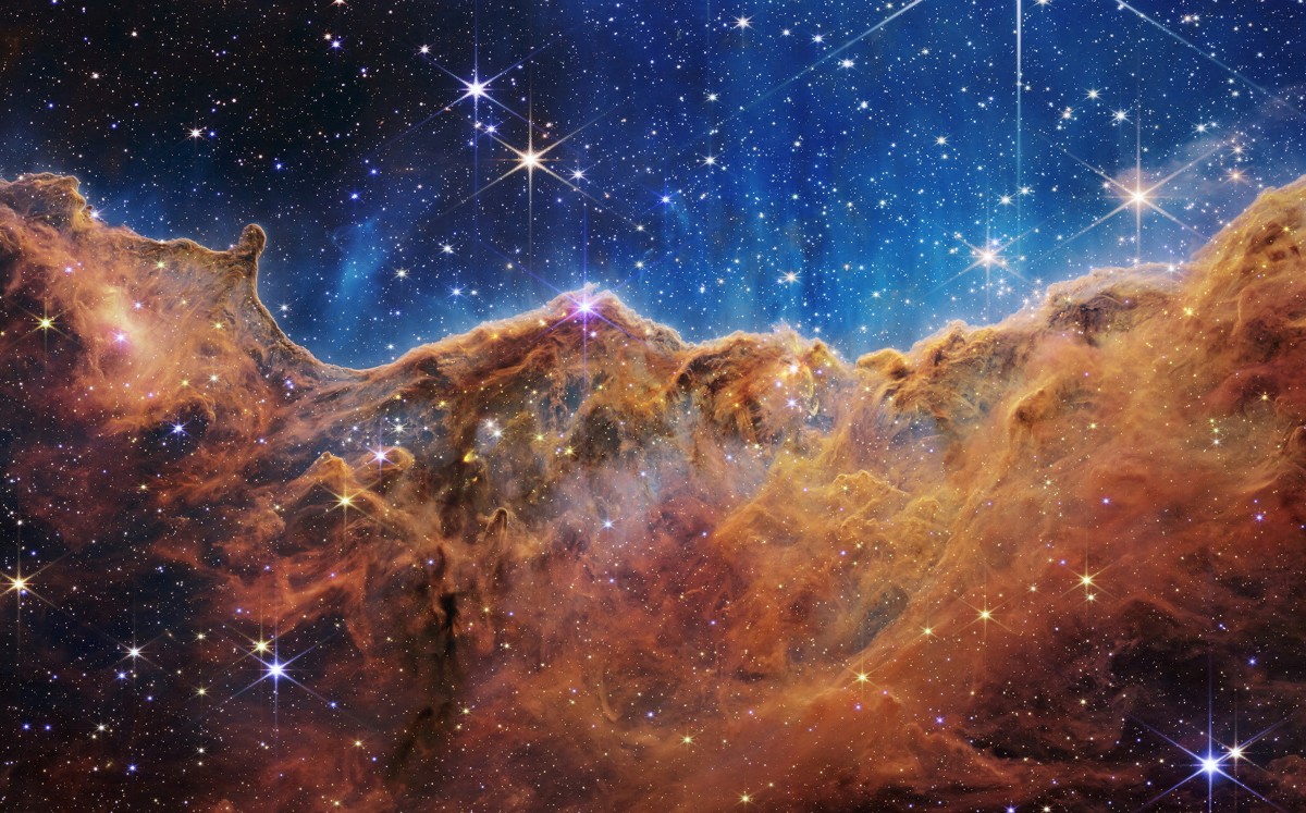 Imágenes de las primeras galaxias formadas tras el Big Bang, transmitidas por el telescopio espacial James Webb. (Reuters)