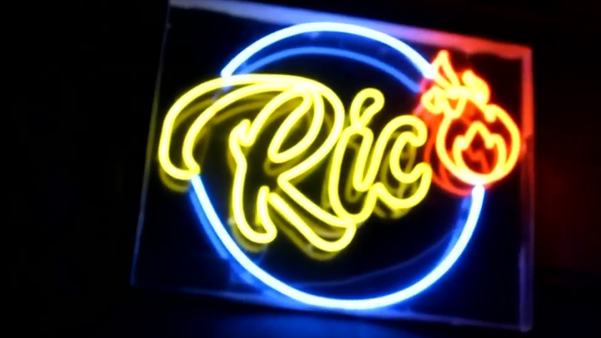 Miembros de la comunidad LGBT+ iniciaron un boicot en contra del bar Rico Club