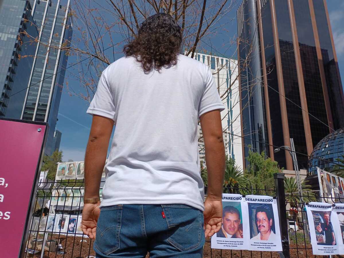 Fotos de desaparecidos en Reforma | Miguel Sarmiento