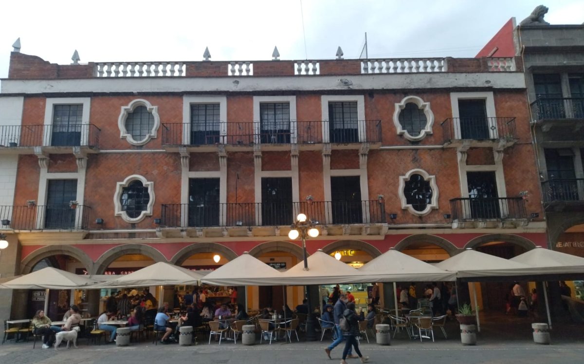 Mayor fuerza laboral en Puebla: 45% de personas ocupadas con primaria y bachillerato | Jaime Zambrano
