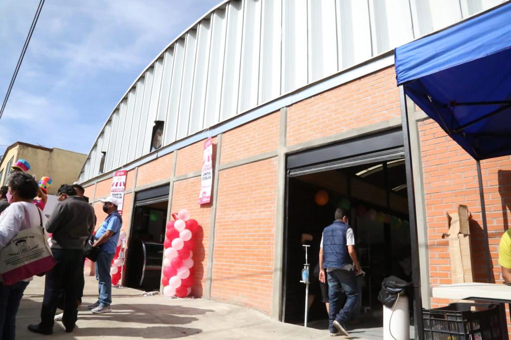 Reinauguración del mercado Santa Cecilia, en Tlahuac. (Especial)