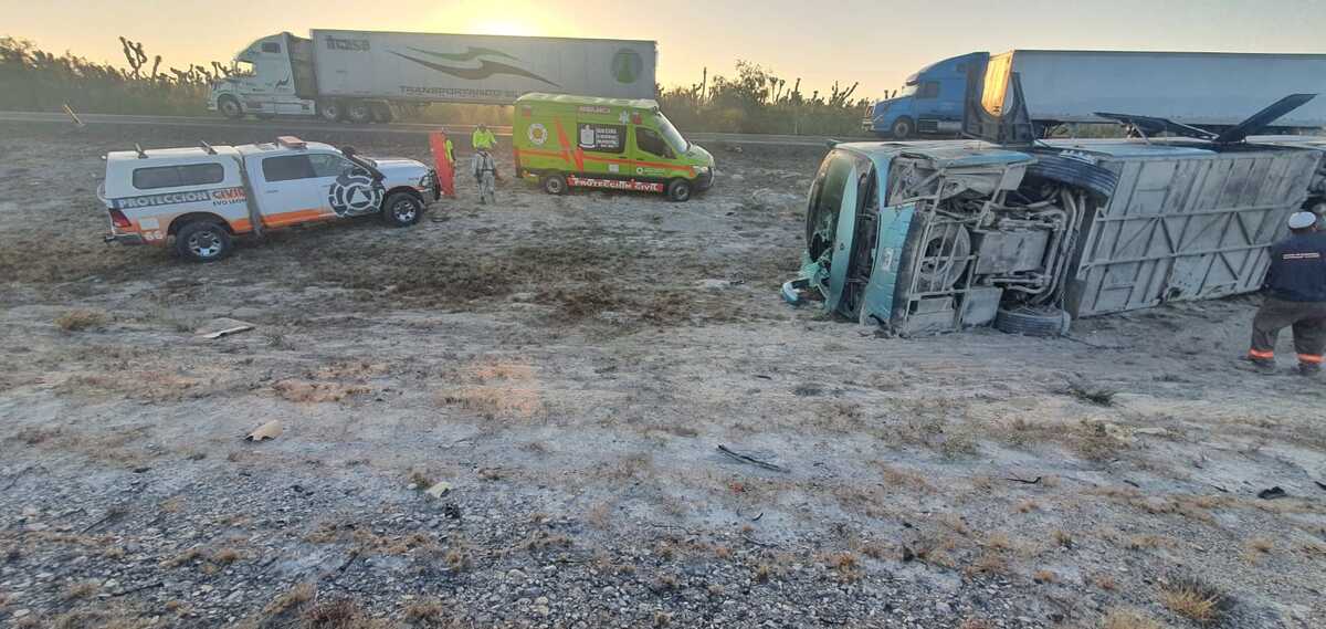 El accidente se registró durante la mañana del lunes en el kilómetro 75 de la carretera Saltillo-Matehuala