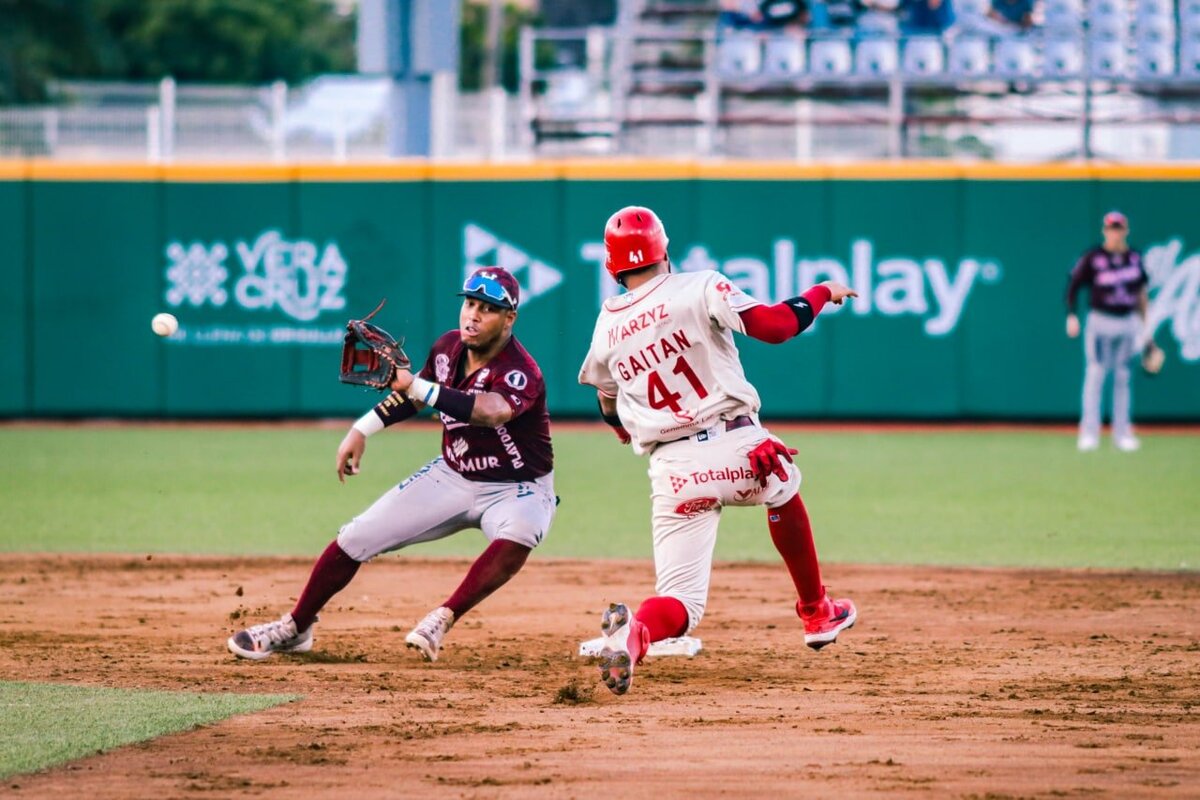 El Águila de Veracruz derrota 10 por 7 series a los Algodoneros del Unión Laguna