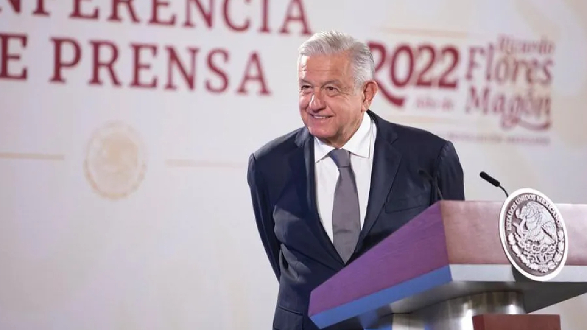 AMLO pide a cerveceras y refresqueras bajar o detener producción ante “grave” sequía en NL