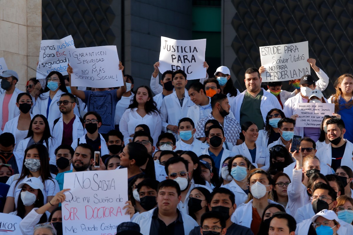 El asesinato del médico pasante ha causado indignación | Mauricio Román