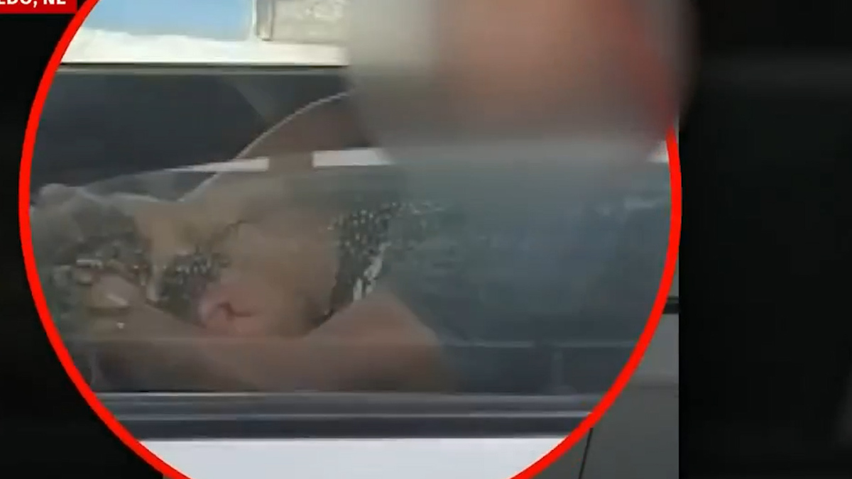 Captan a sujeto agrediendo mujer en Nuevo León