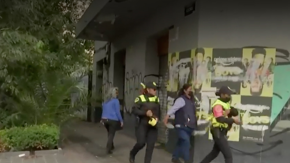 En el edificio de la SEGOB protestan por problemas de vivienda en Puebla
