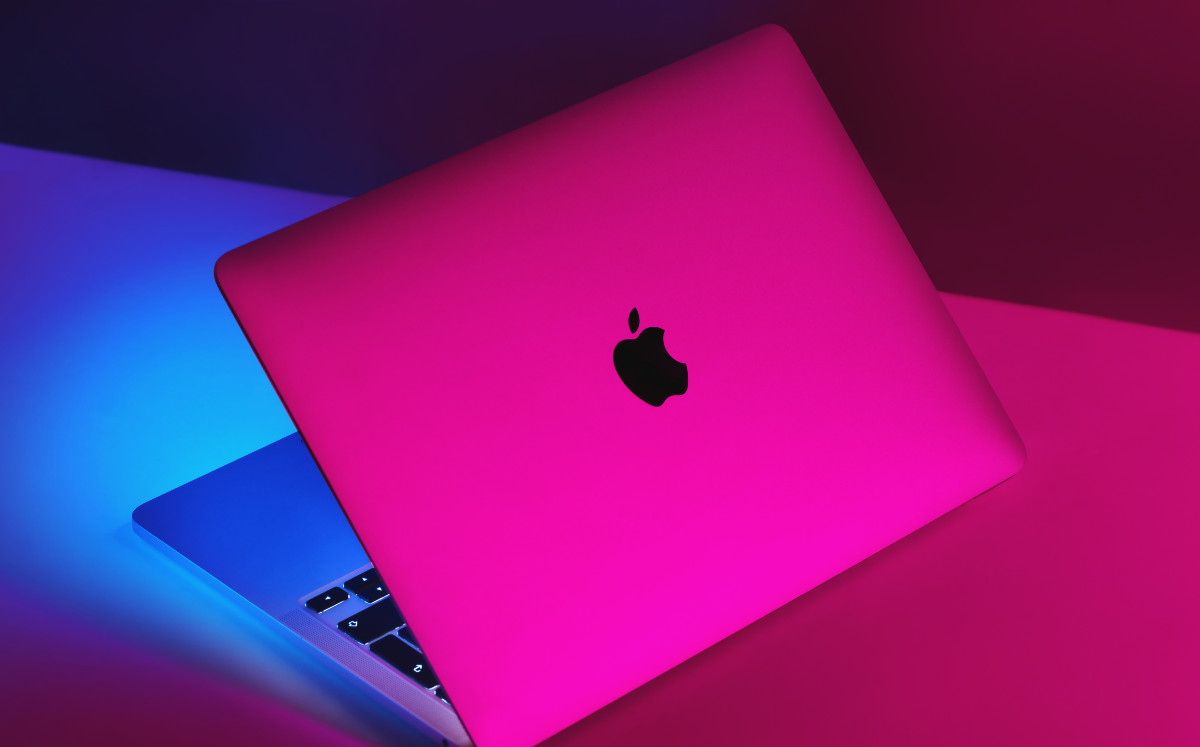 MacBook Pro (Shutterstock).