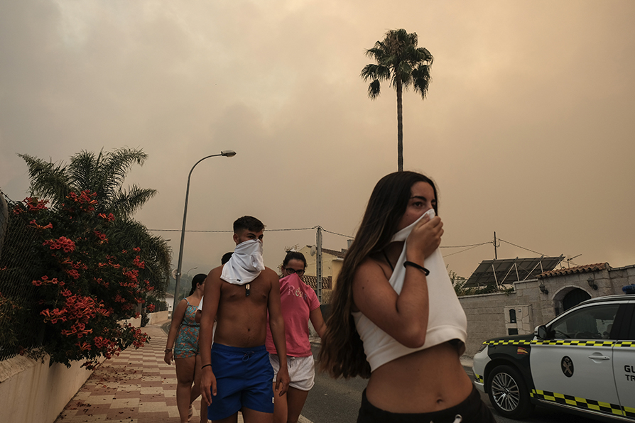 La ola de calor podría batir récords de temperatura en los próximos días. |AP