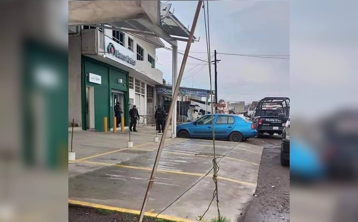 "Roban sucursal de Banco Azteca en Atlacomulco" | Especial.