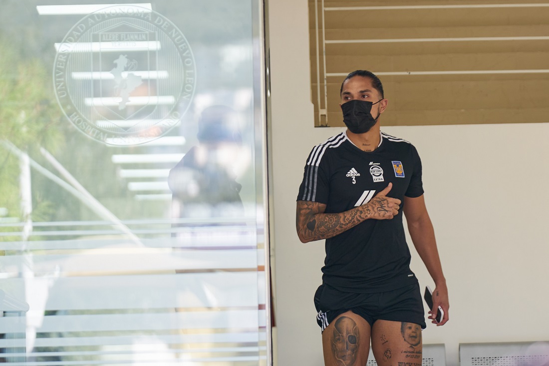 Carlos Salcedo solo jugó seis meses en Toronto