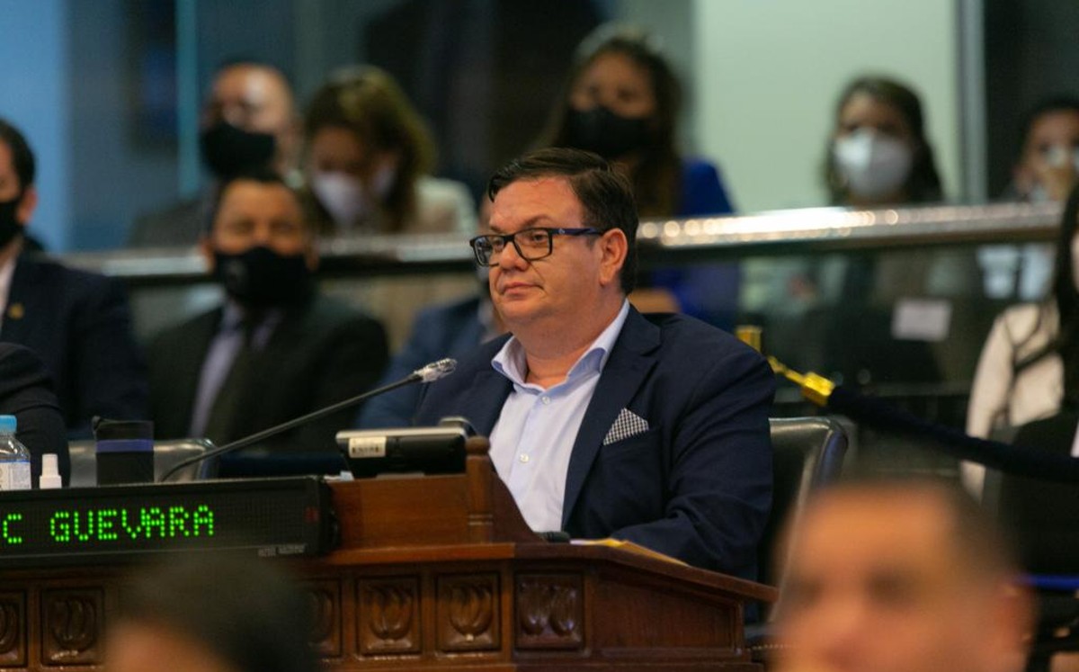 Christian Guevara, jefe de los legisladores del partido de Bukele, en la 'lista negra' de EU. | Twitter