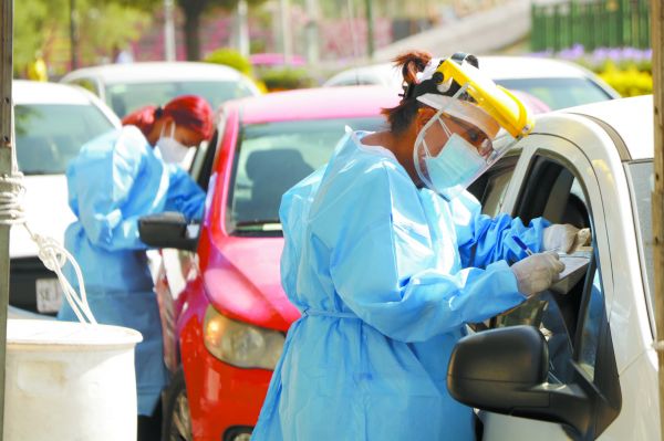 En Nuevo León, el covid-19 lleva 860 días de presencia activa; el primer contagio se dio a conocer el 11 de marzo de 2020. También se ha llegado a las