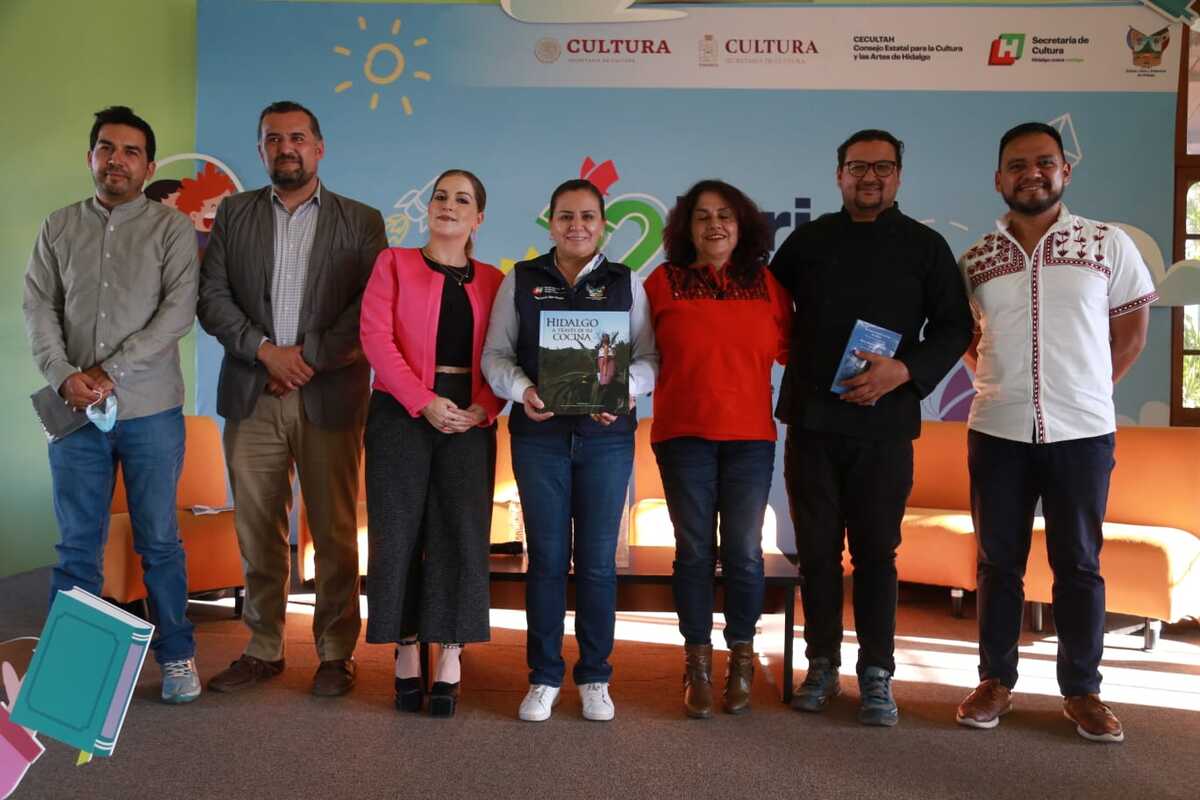 Presentación del libro "Hidalgo a través de su cocina” en la Feria del Libro Infantil y Juvenil (Jorge Sánchez)