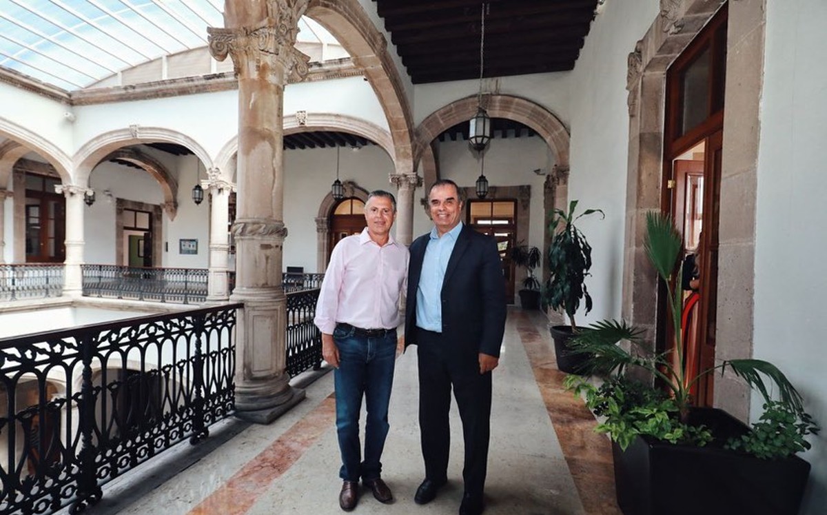 Jesús Nader con el alcalde de Durango, Jorge Salum. (Facebook)