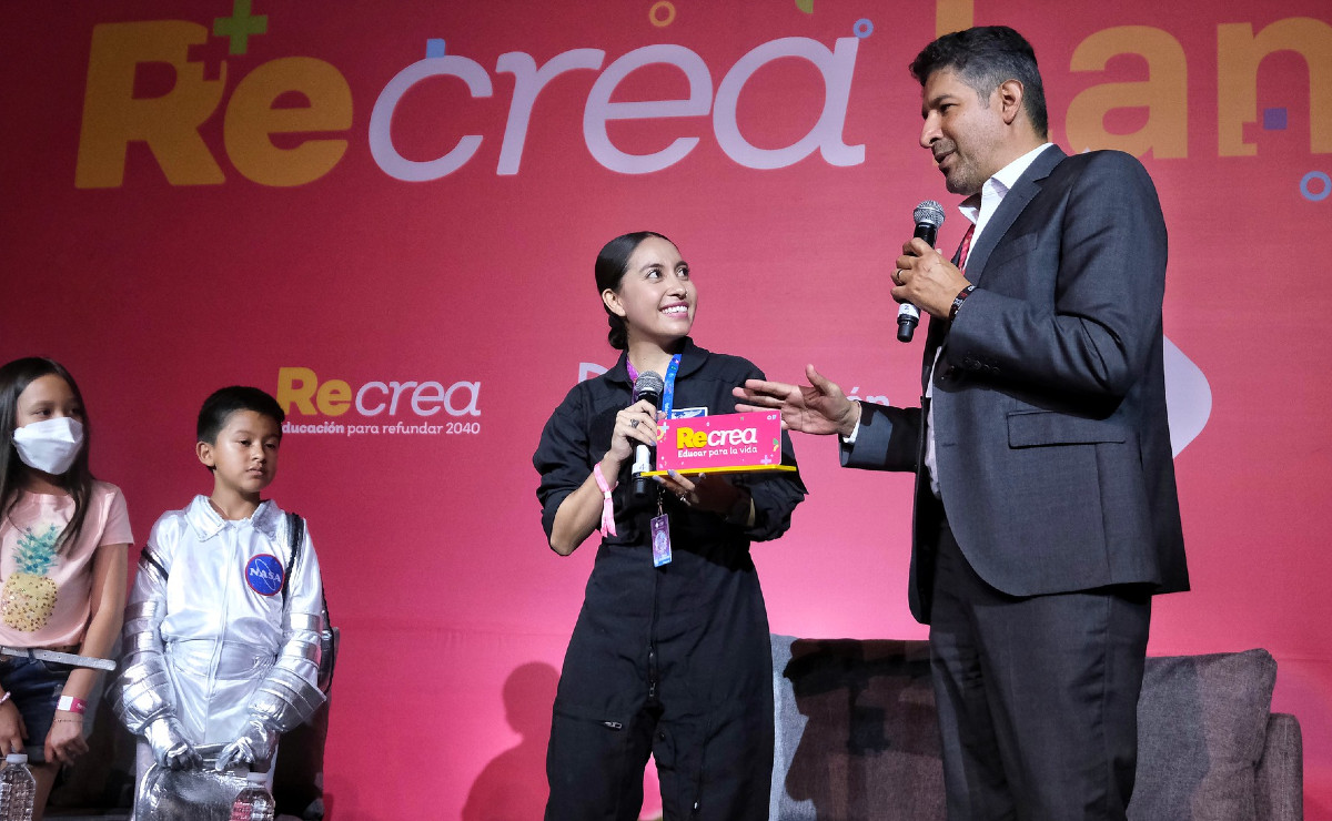 Katya Echazarreta tuvo una charla en Talent Land con el secretario Juan Carlos Flores (Cortesía)