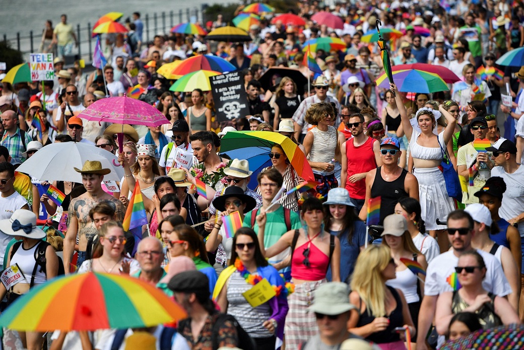 Miles de húngaros participaron en la marcha del Orgullo en Budapest. (Reuters)