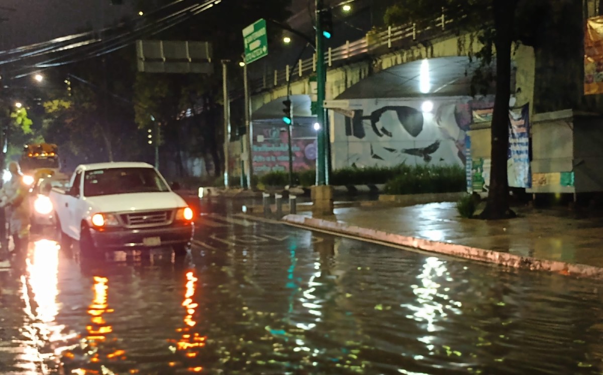Encharcamientos por lluvias en la CdMx | Enrique Luna