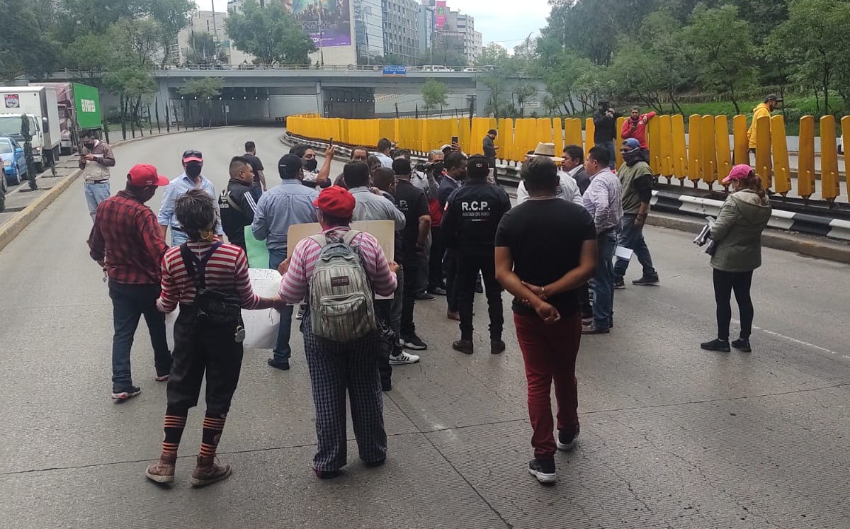 Bloqueo en Circuito Interior | César Velázquez