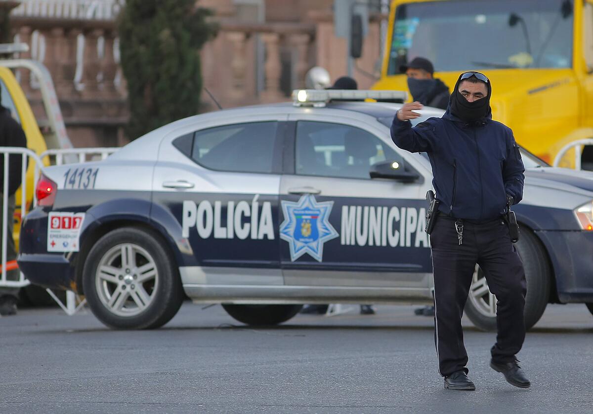 Enfemero se durmió al conducir y sufre accidente. (Manuel Guadarrama)