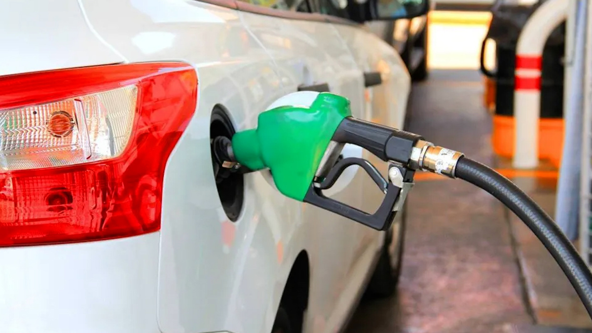 Profeco detecta dos gasolineras con irregularidades