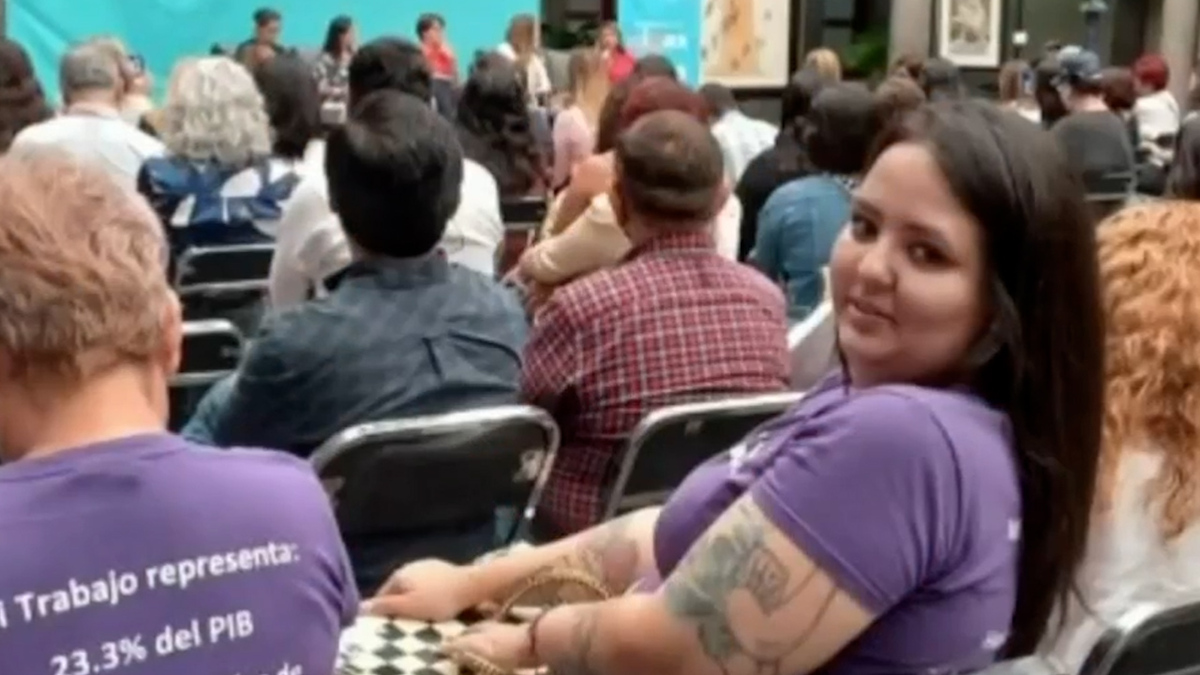 Militantes del PAN presentan una denuncia en FGR