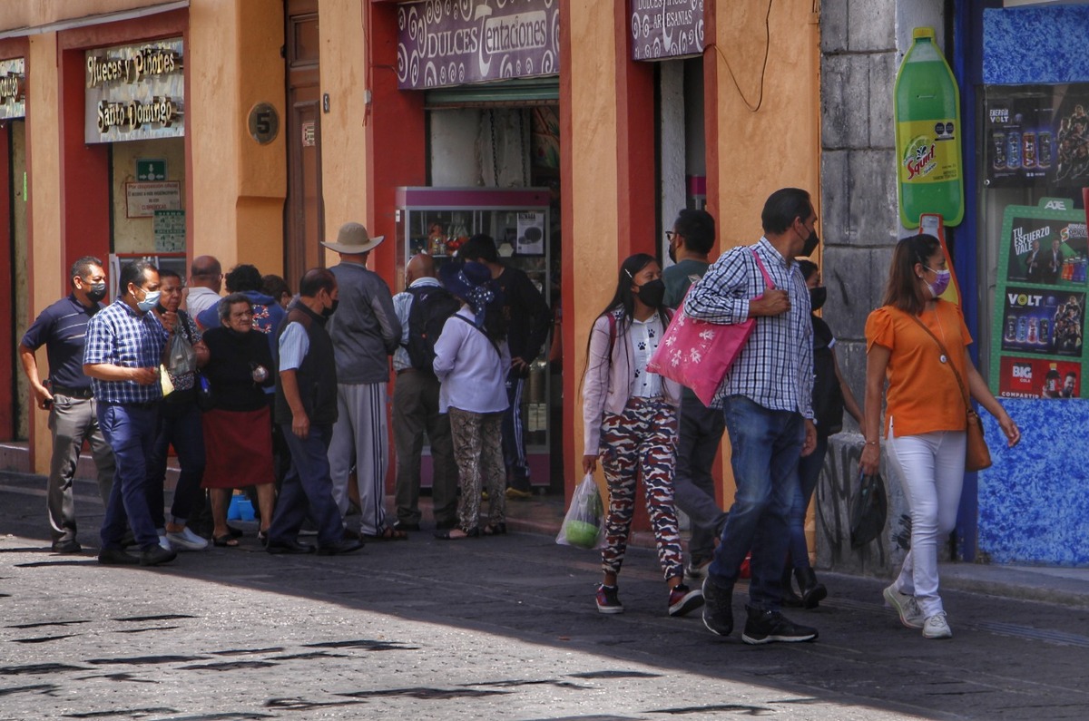 Calle de los Dulces en Puebla ya espera a miles de visitantes | Melanie Torres