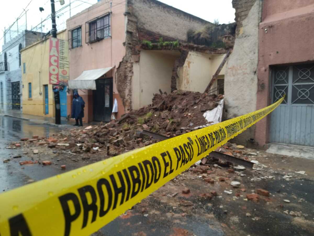 Derrumbe en colonia Reforma de Guadalajara (Rosario Álvarez)