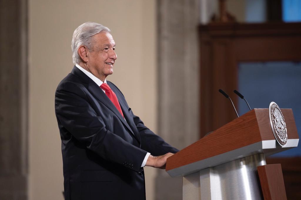 El Presidente en conferencia de prensa.| Especial