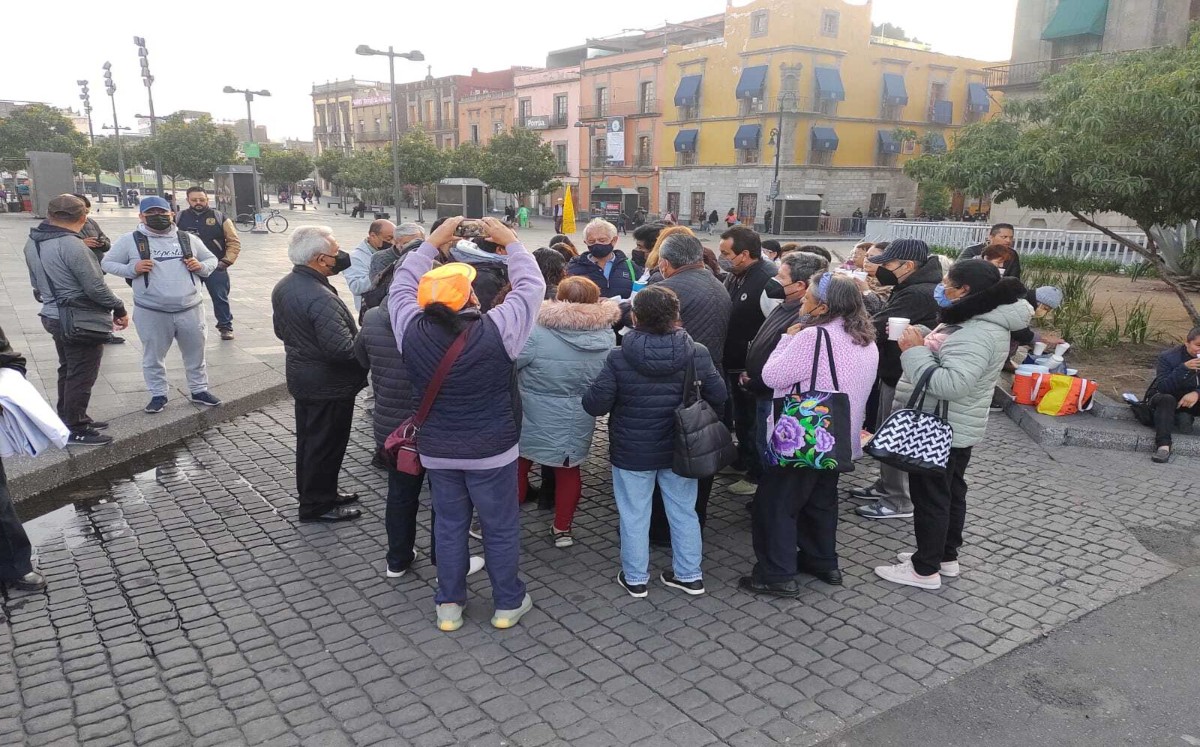 Exigen el pago de predios que fueron afectados por la construcción de los puentes gemelos en eje cinco poniente.