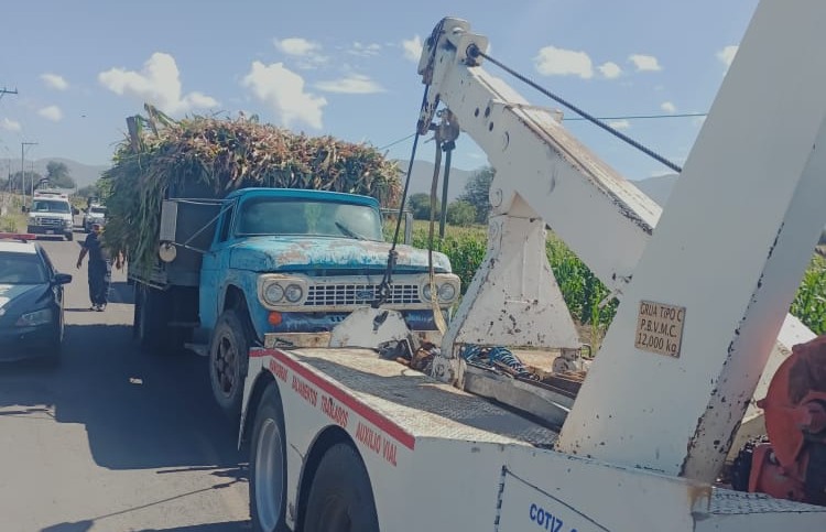 Mueren tres jóvenes en choque