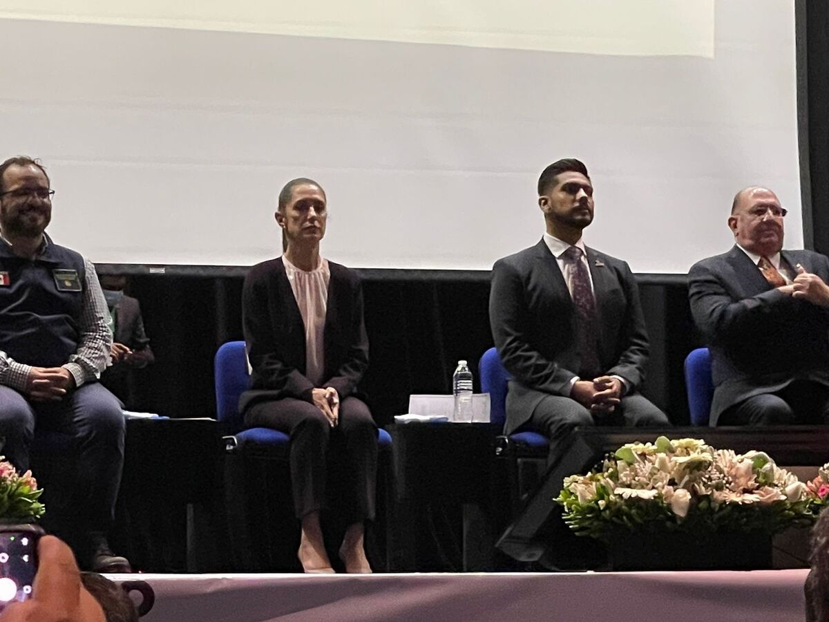 "Claudia Sheinbaum y Adolfo Cerqueda en Congreso de Seguridad y proximidad Social 2022" | Especial.