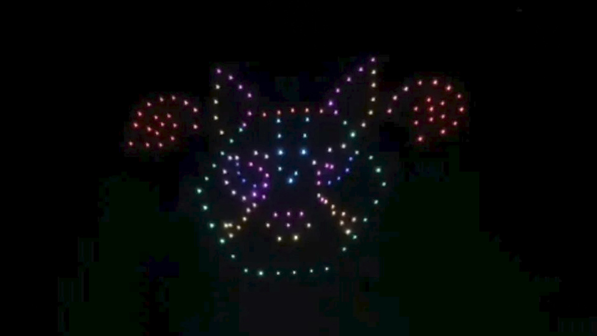 Iluminan el cielo de Oaxaca con 150 drones