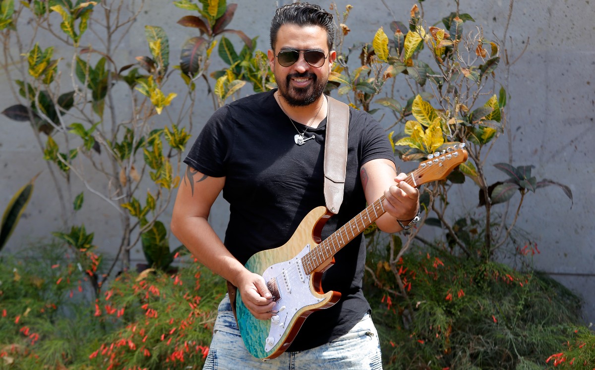 Iván Flores, mejor conocido en el mundo artístico como Iván Black. (Mauricio Román)
