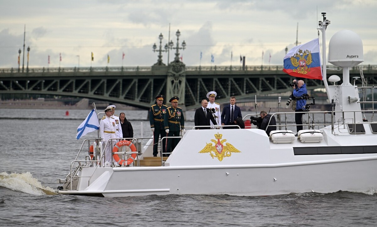 La fregata Amiral Gorchkov será el primer equipamiento militar ruso que tendrá estos misiles. | AFP