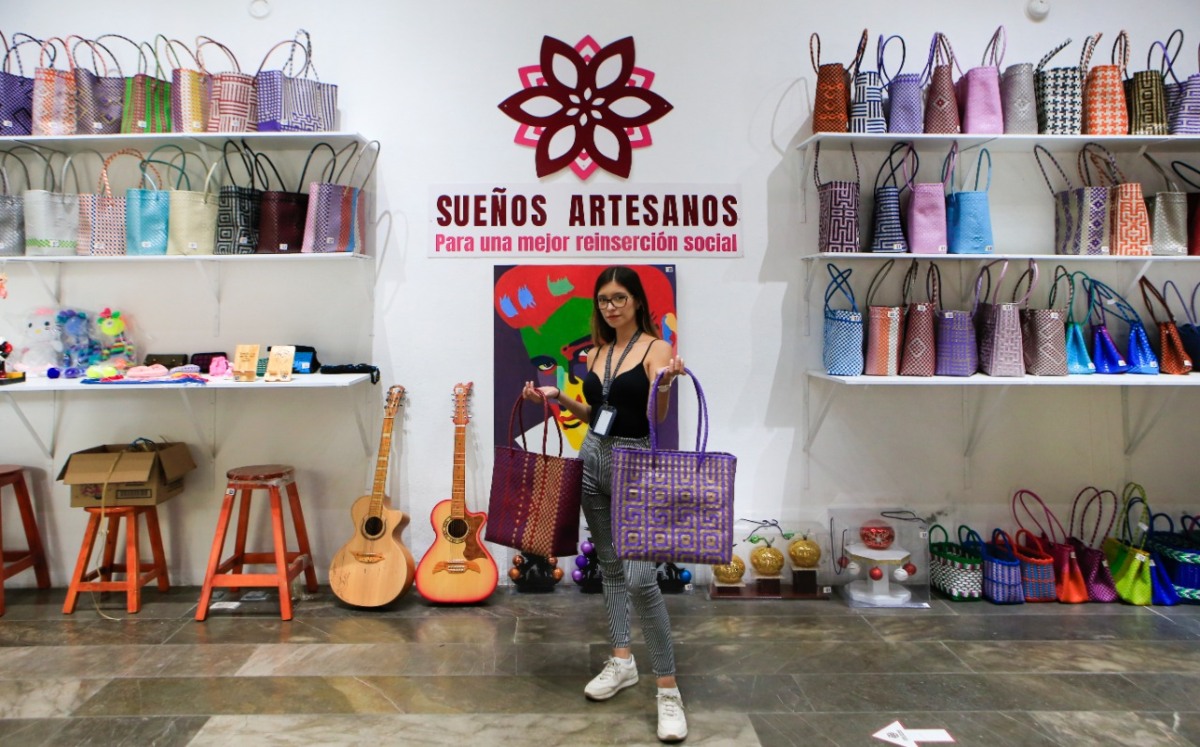 Sueños Artesanos; busca reinserción social y ganancias para reclusos | Andrés Lobato