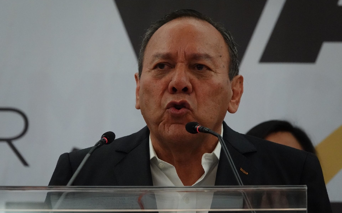 Jesús Zambrano durante una conferencia de la coalición Va Por México. | Cuartoscuro