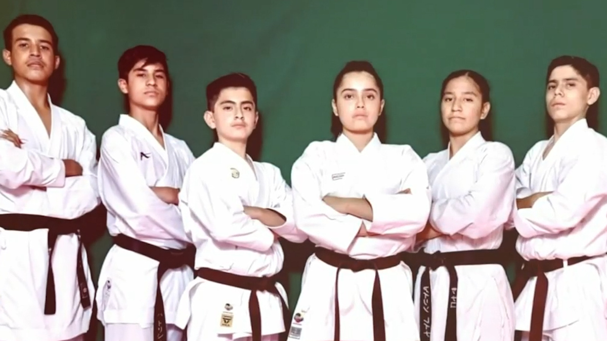Niños lavan autos para competir en campeonato Panamericano de Karate