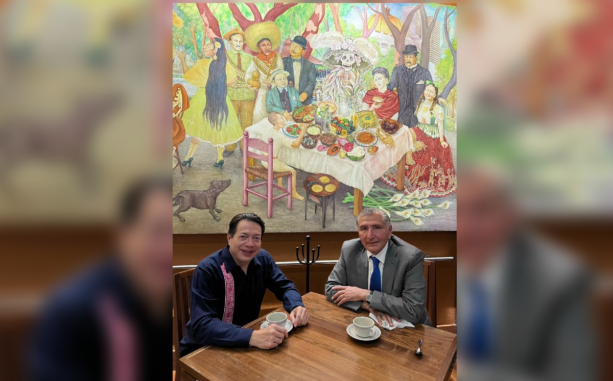 Adán Augusto y Delgado se reúnen en restaurante de la alameda. | Especial